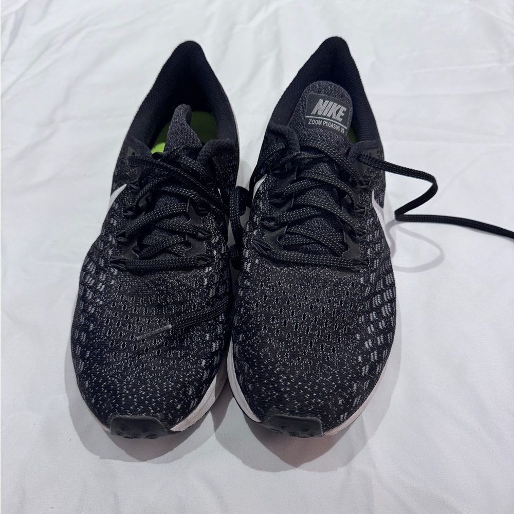 Nike Women’s Black Zoom Running Shoes